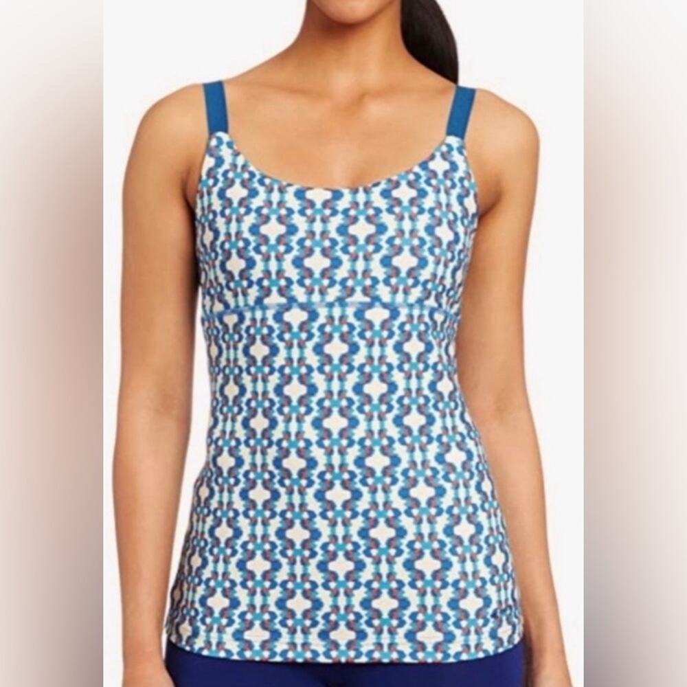 Merrell Shirt Women's Medium Tank Top "Opti-Wick"
Built in Padding/ Support Med
